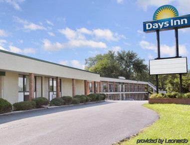 Days Inn By Wyndham Бедфорд Экстерьер фото
